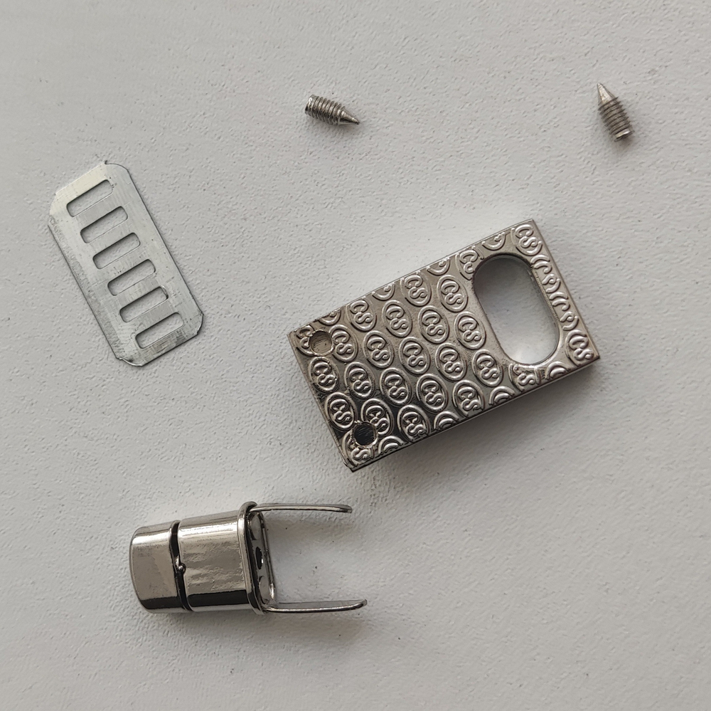 Замок вертушка на винтах Кнопка Серебро