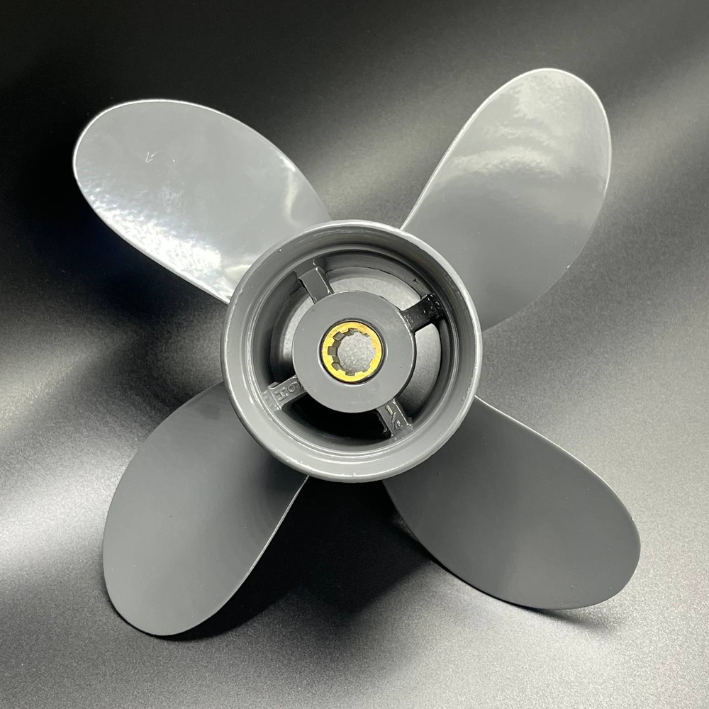 Гребной винт Honda BF8-BF15, BF20D (4x9-1/4x11)