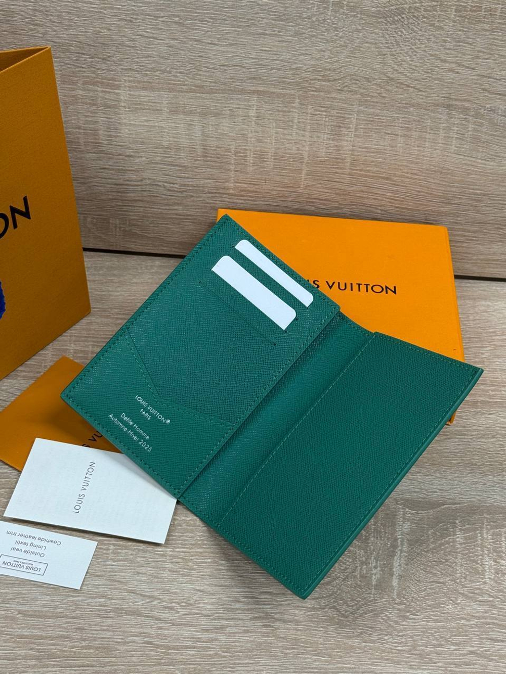 Обложка на паспорт Louis Vuitton