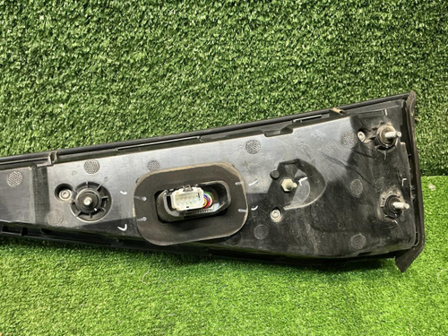 Фонарь багажника Chery Tiggo 8 Pro Max (23-нв)