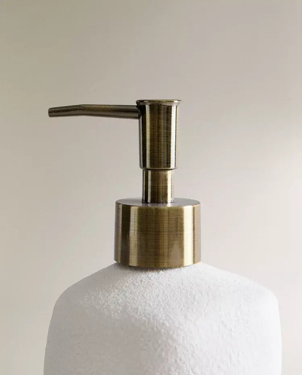 ZARA HOME ДОЗАТОР МЫЛА С РЕЛЬЕФНЫМ УЗОРОМ, БЕЛЫЙ