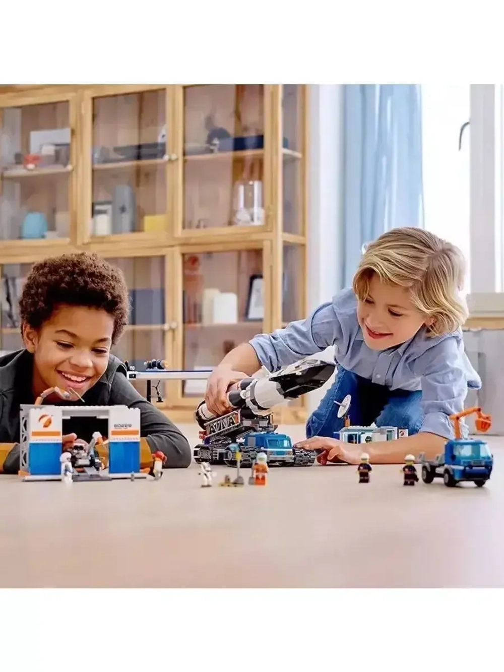 Конструктор Сити Площадка и транспорт для ракеты 1097дет.