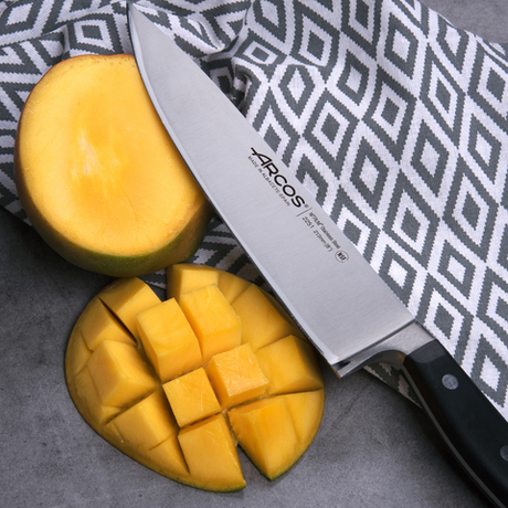 Нож поварской-Шеф 21см Arcos Opera