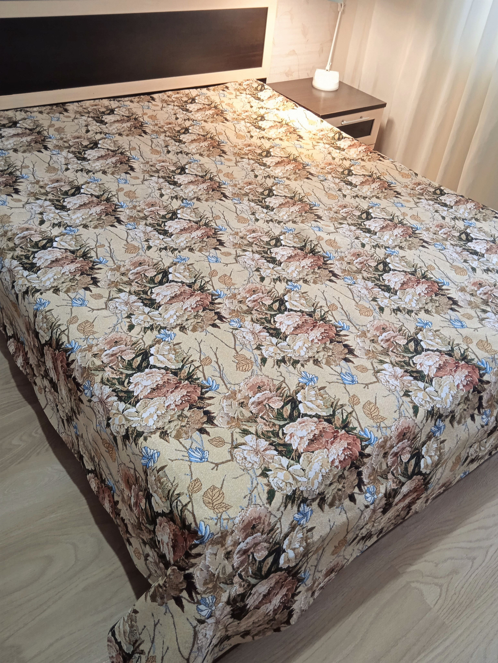 Покрывало гобеленовое Пышные розы 1,5-спальный (150х200)