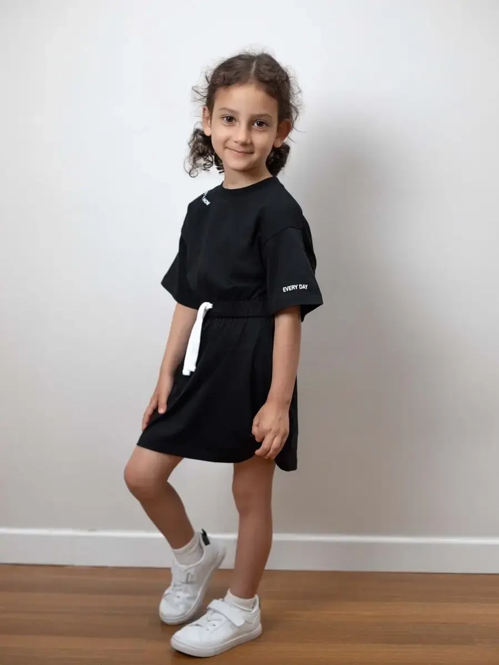 Платье в сад спортивное на завязках детское