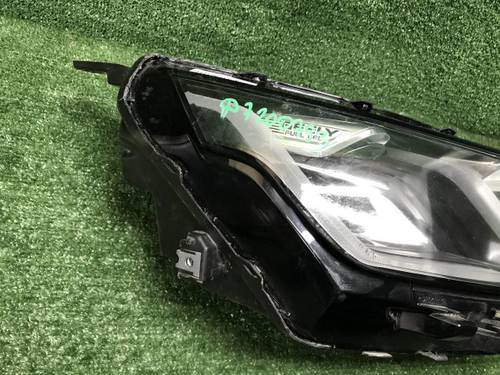 Битая Фара правая Geely Coolray (2019-2023) LED