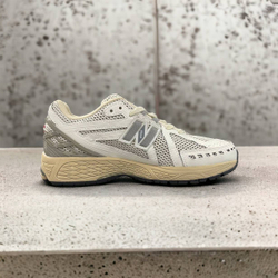 New Balance 1906R • Sea Salt Marblehead