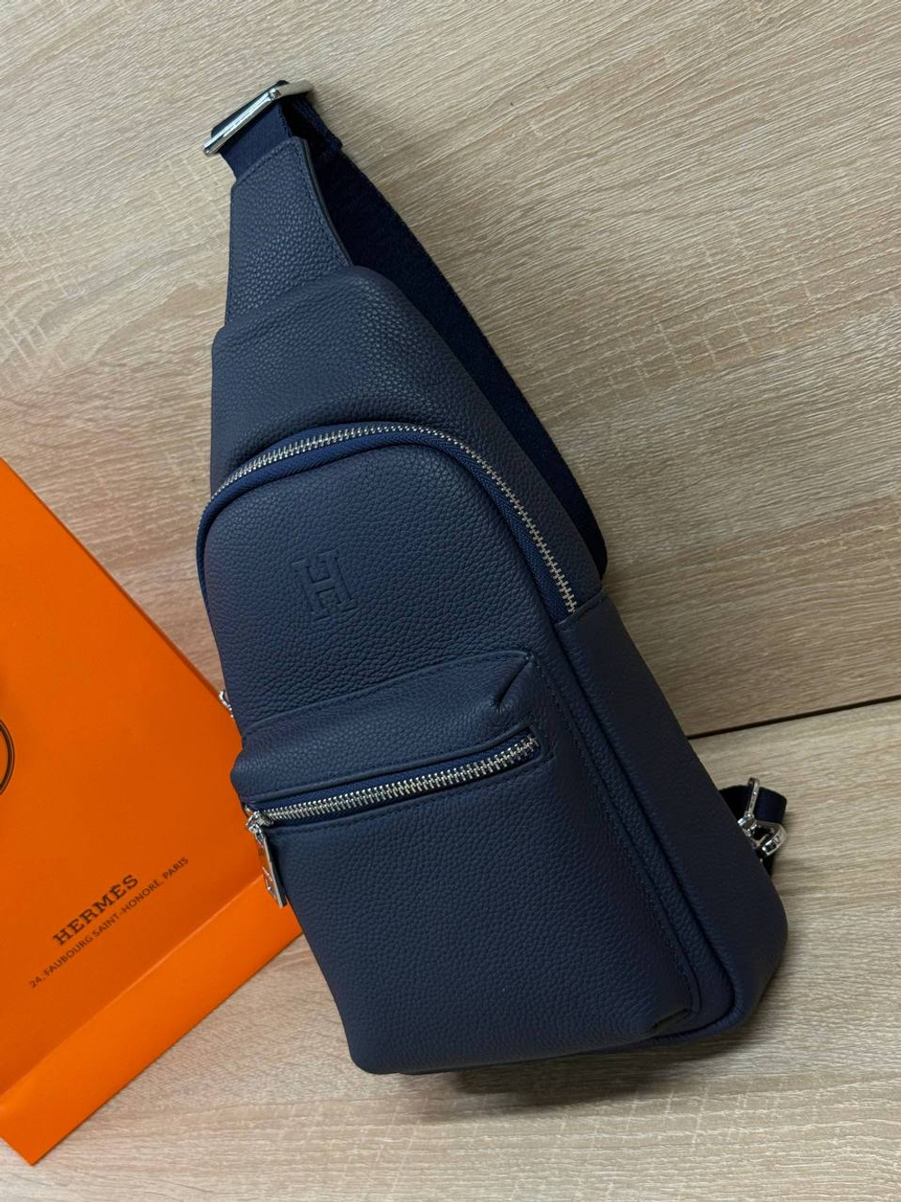 Сумка-слинг Hermes