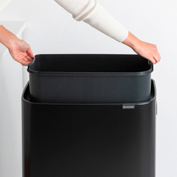 Мусорный бак Bo Touch Bin HI 60л Brabantia Черный матовый