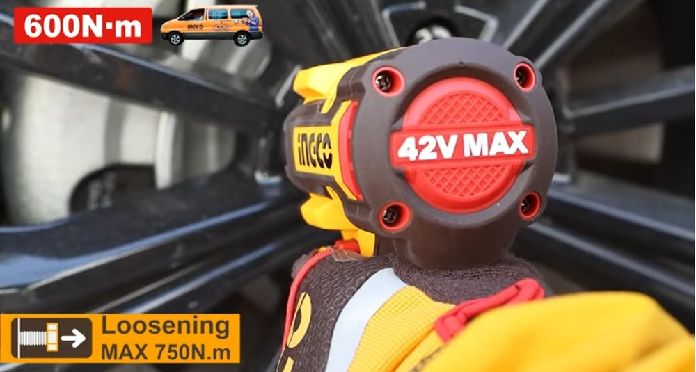 Аккумуляторный бесщеточный ударный гайковерт INGCO CIWLI42602 INDUSTRIAL 42 В 1/2" 600 Нм