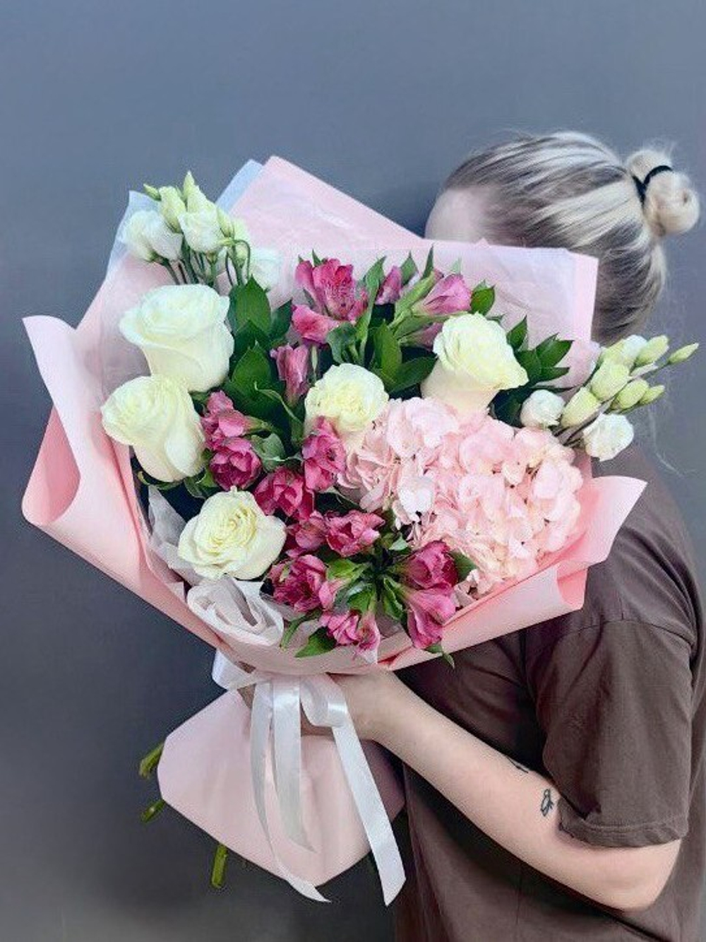 Авторский букет в розовой гамме