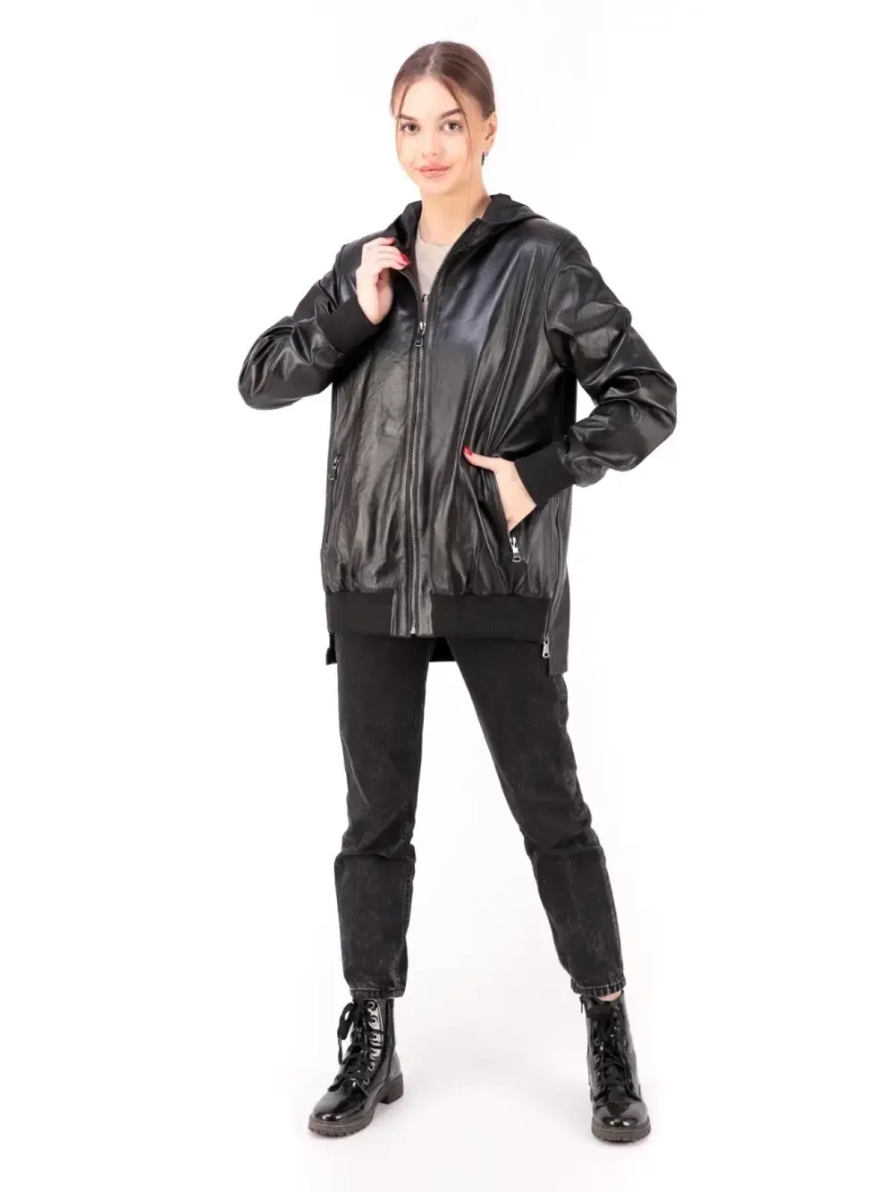 Куртка женская из натуральной кожи с капюшоном