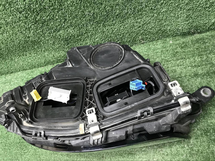 Фара левая Mercedes S W223 (20-нв) Multibeam LED