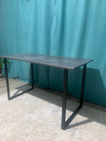 Письменный стол