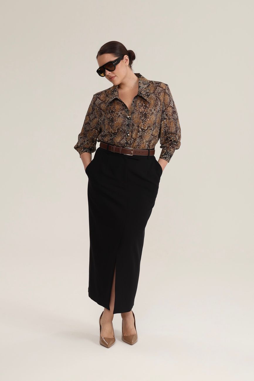 Блузка с отложным воротником из вискозы, принт питон