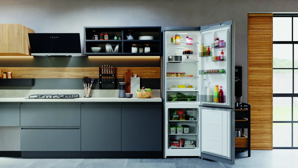 Холодильник Hotpoint HT 5200 S