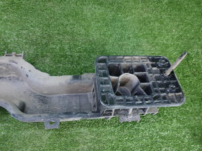 Усилитель задний Genesis GV80 (2020-н.в.)