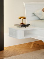 Комплект парящих прикроватных тумб Калантея из массива сосны