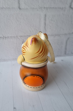 Котик в ботинке ёлочная игрушка из фарфора