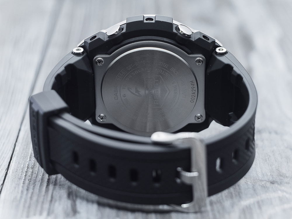 Часы Casio GST-W110-1A