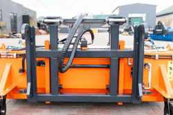 Щетка дорожная на погрузчик, с прибордюрной щеткой - EXPERT 2500