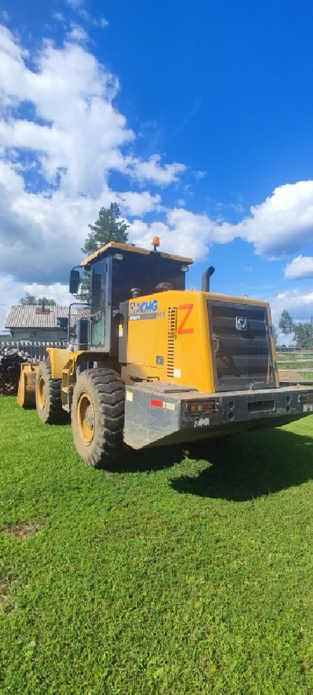 XCMG LW* Фронтальный погрузчик LW300FN (Дизельный, 6,8 л, 125 л.с., АТ)