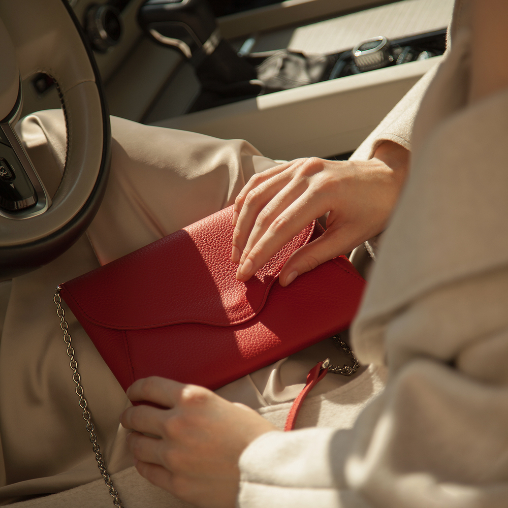 Сумка-клатч Florette из кожи теленка, красного цвета