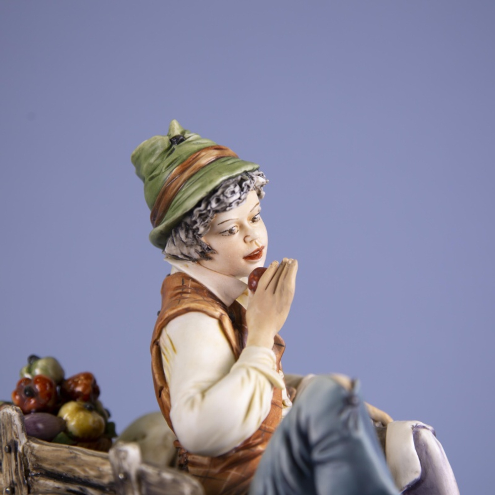 Фарфоровая мануфактура «Собранный урожай»