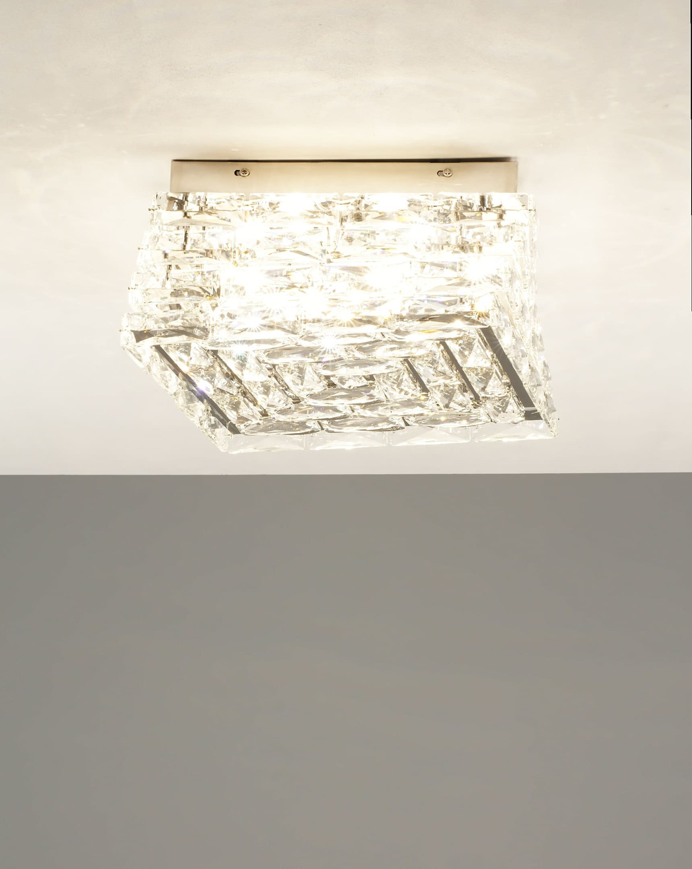 Люстра потолочная светодиодная Moderli V10473-CL Venice