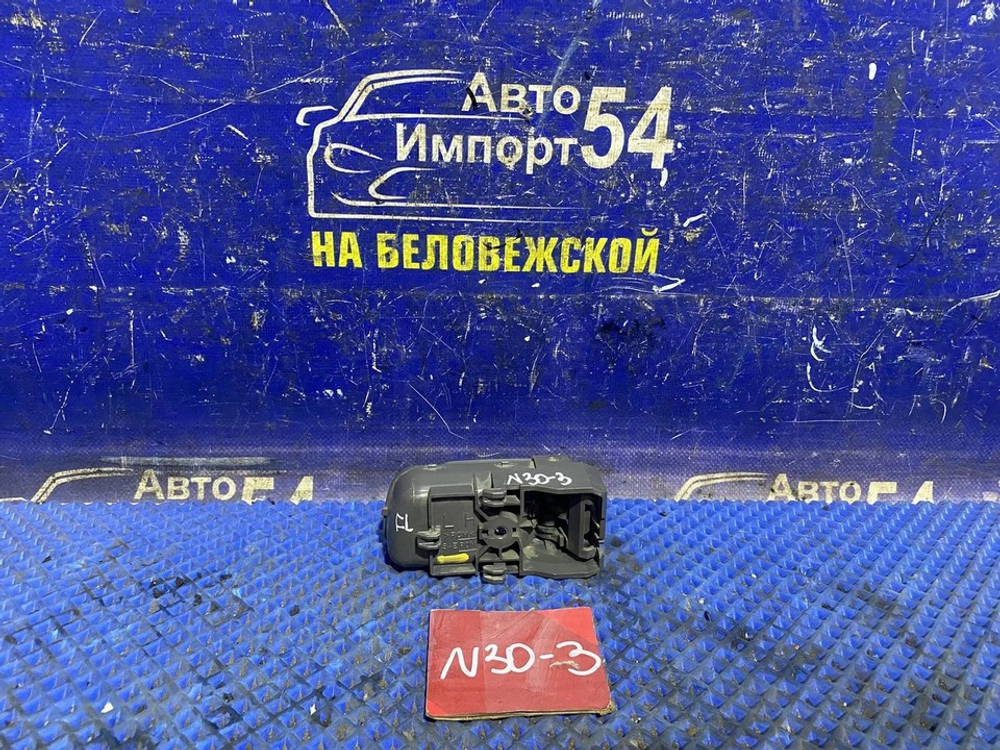Ручка двери передней левой салонная NISSAN R'NESSA 2000