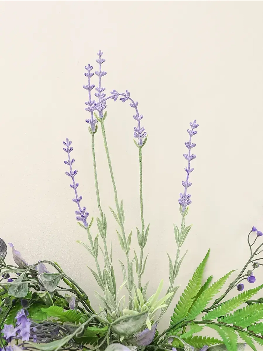 Искусственные цветы для декора в кашпо