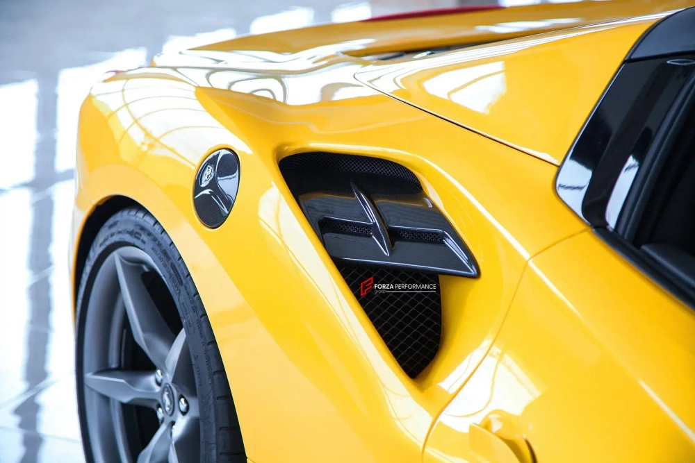 Карбоновые накладки на створки воздухозаборников для Ferrari 488 GTB Spider 2015-2020 Феррари