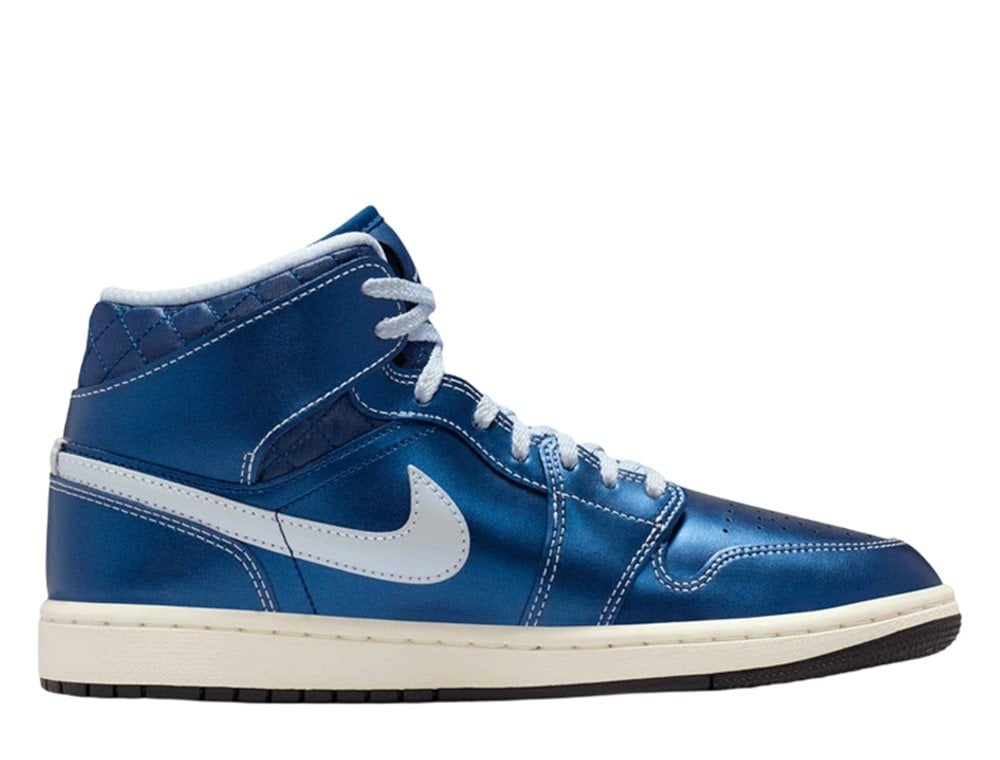 Кроссовки Wmns Air Jordan 1 Mid SE "Metallic Blue Quilted"