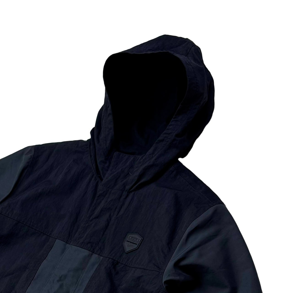 Ветровка Nike