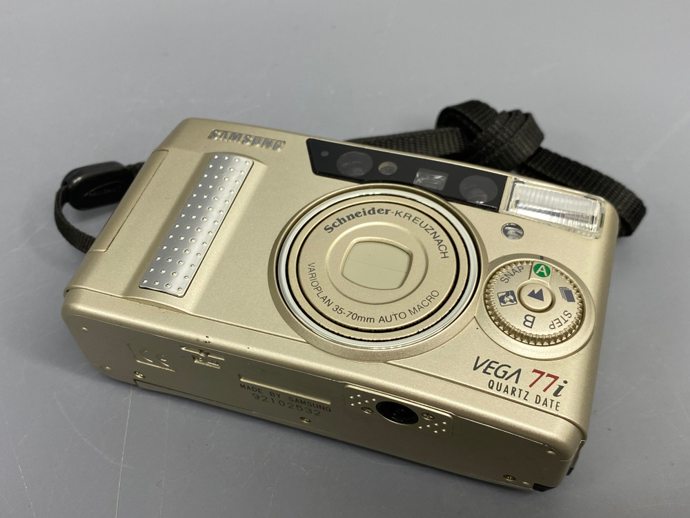 Samsung Vega 77I