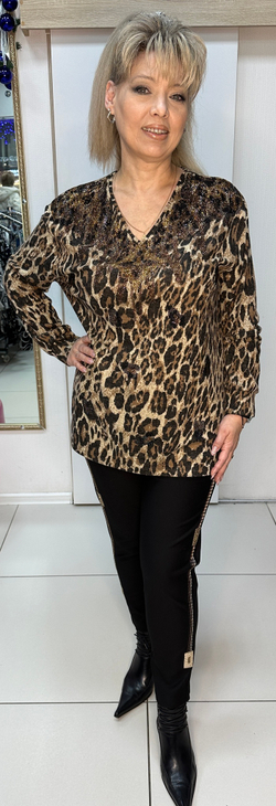 Нарядный джемпер с "леопардовым" принтом