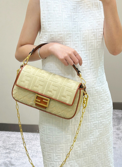 Fendi Baguette 27 cm