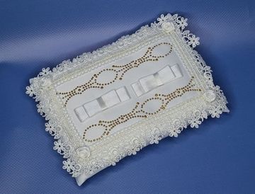 Подушечка для колец белая со стразами Размер: 17х22см №117.158.2