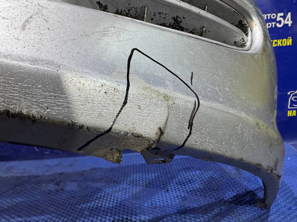 Бампер передний TOYOTA IPSUM 1997