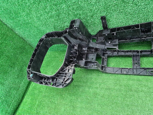 Телевизор Lixiang L7 (2022-н.в.)