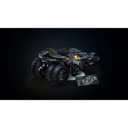 Конструктор LEGO Super Heroes Бэтмобиль Тумблер 76240