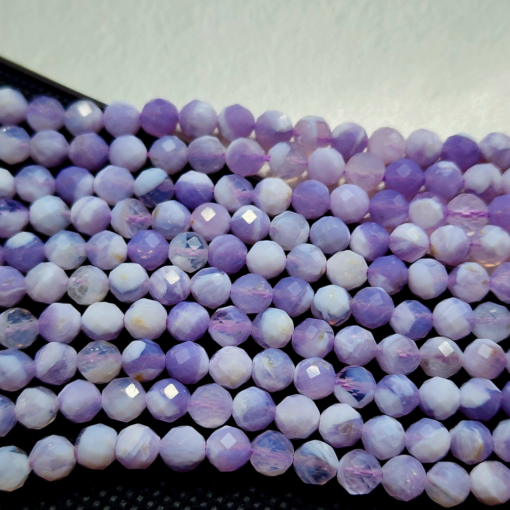 Опал (Морадо), фиолетовый опал, бусина шар в огранке, 5.5мм