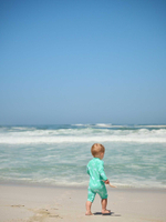 Комбинезон купальный солнцезащитный и кепка в комплекте для мальчика Next E22-297, Зеленый