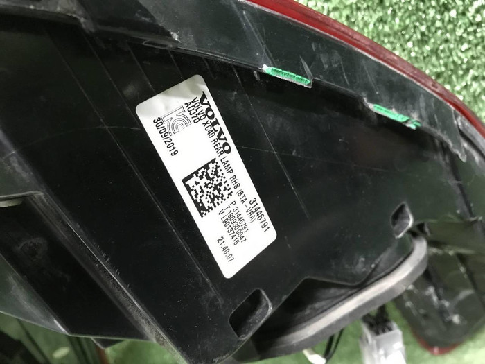 Фонарь правый Volvo XC40 (2017-н.в.)