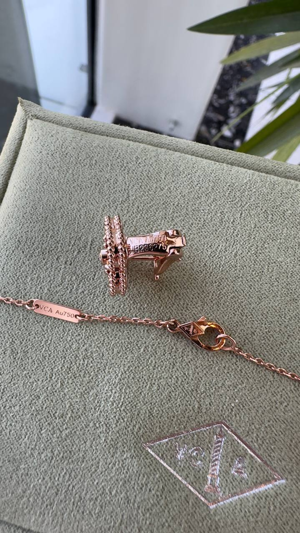 Серьги Van Cleef & Arpels