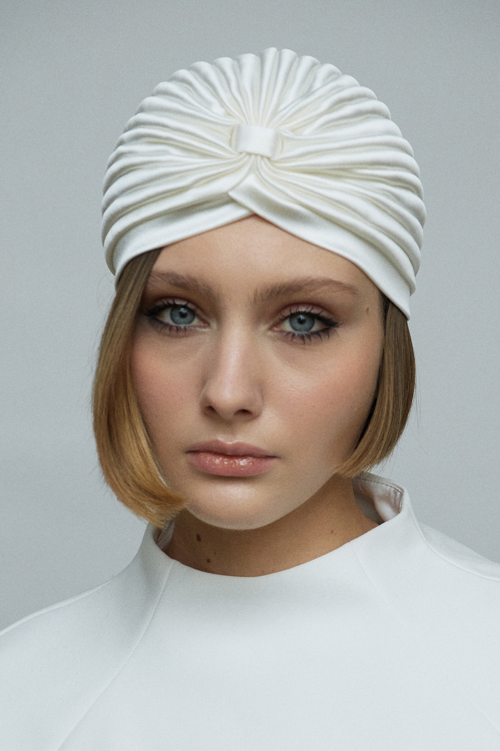 Чалма с драпировкой белая