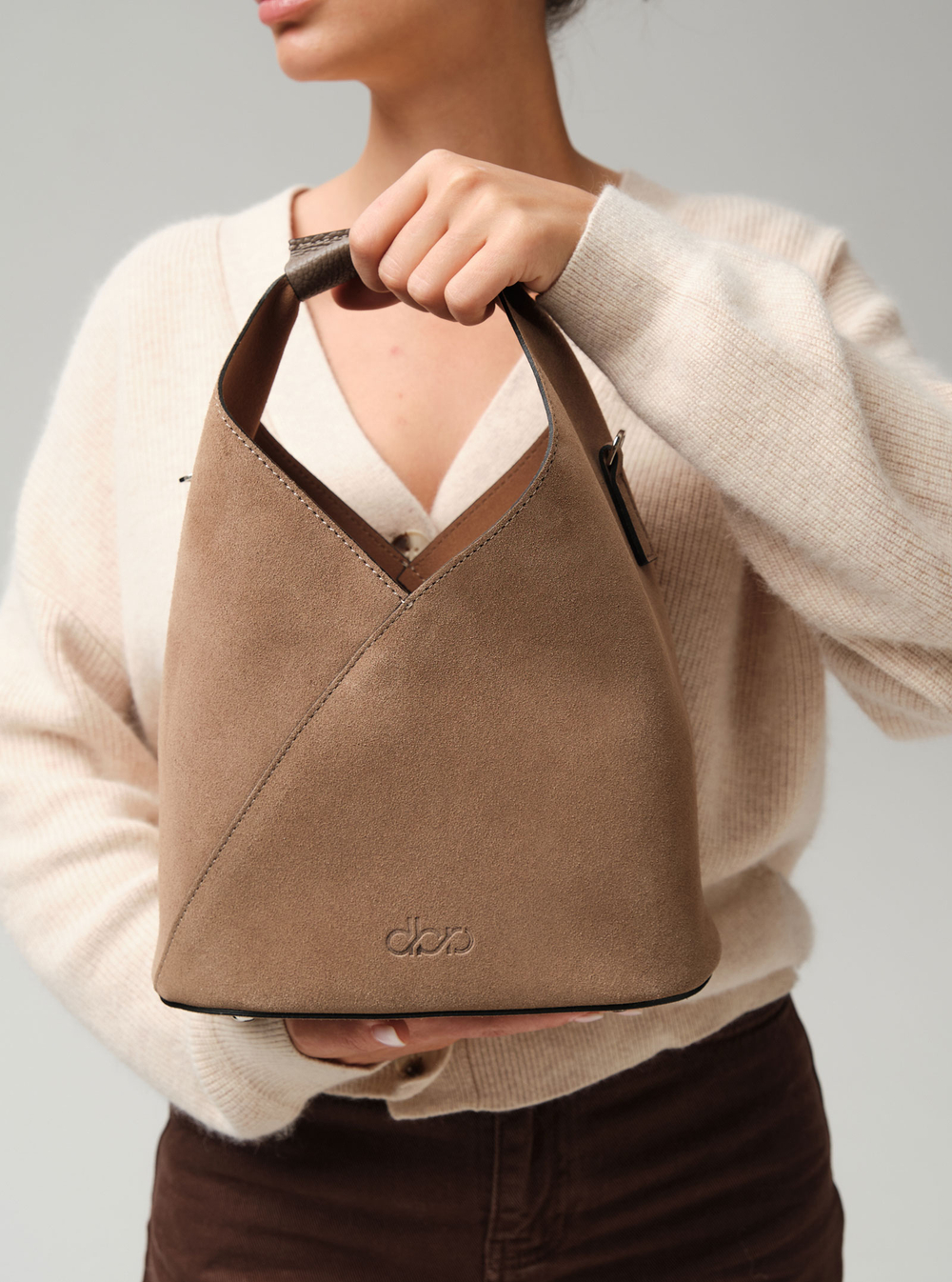 Замшевая сумка Rebecca DBR 31370 серо-коричневый