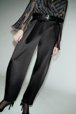 ZARA АТЛАСНЫЕ БРЮКИ BARREL С РЕМНЕМ, ЧЕРНЫЙ