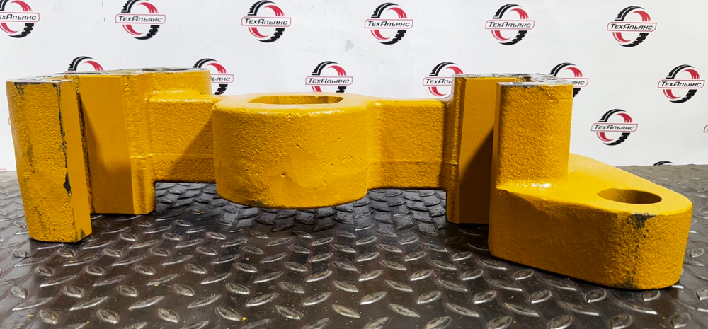 Кронштейн 8W-4066