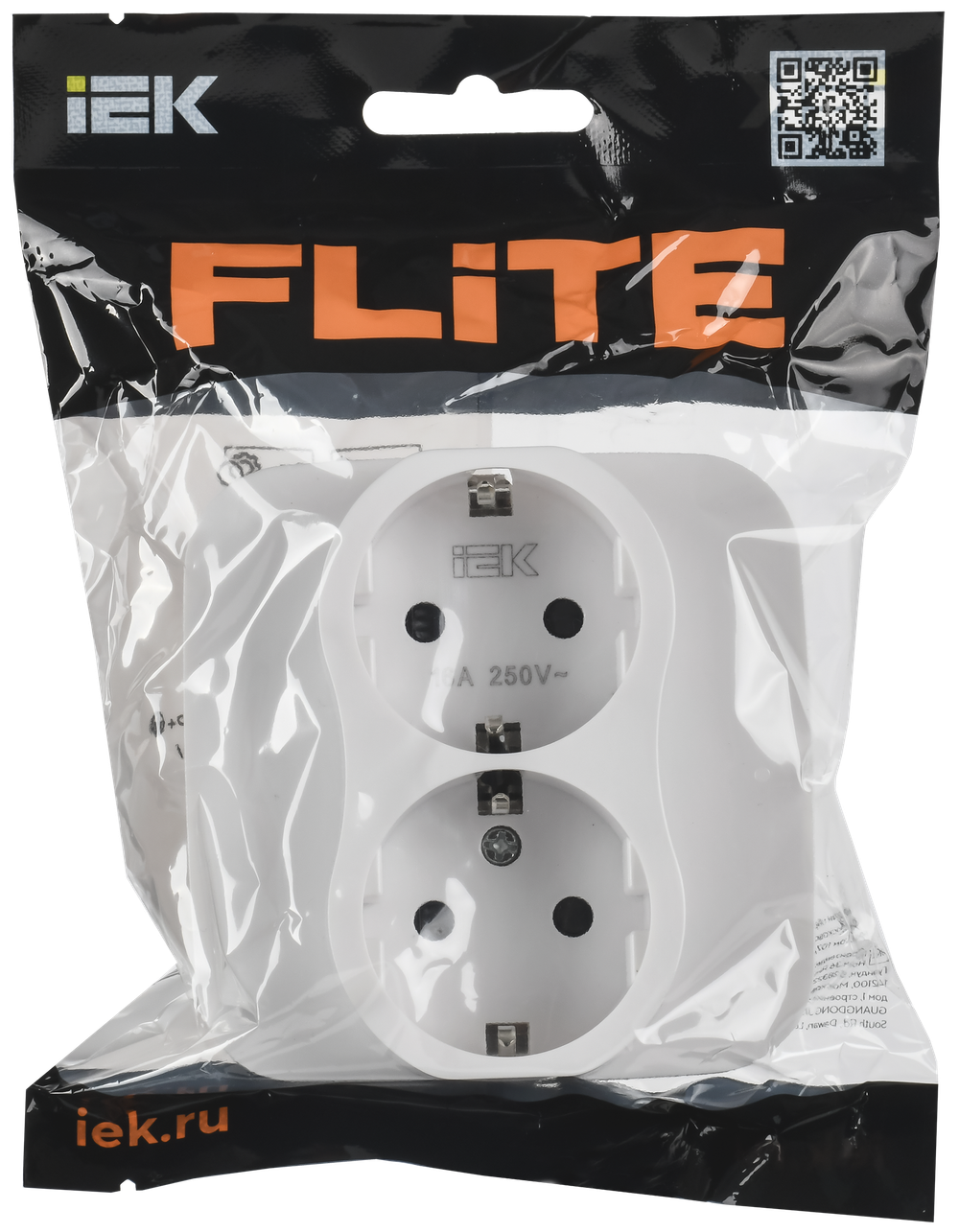 FLITE Розетка 2-местная с заземлением с защитными шторками безвинтовое крепление 16А РСш12-1-А-ФлБ белый IEK